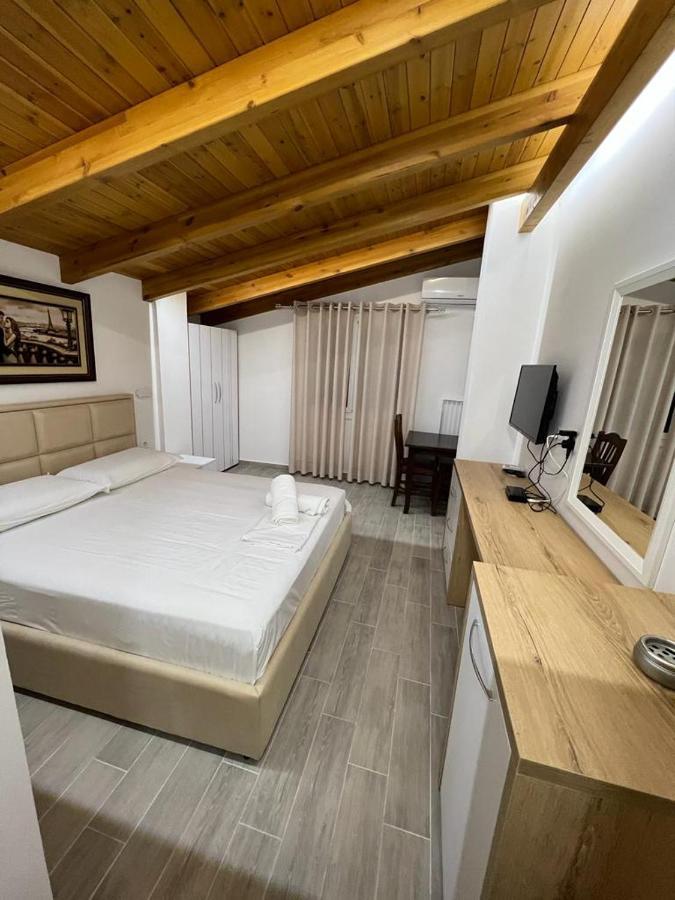 Trip-Stop Apartments Vlorë Eksteriør billede